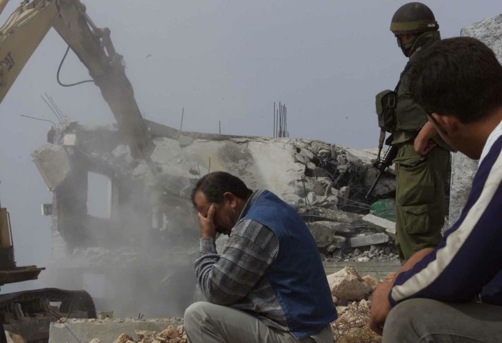 Το Ισραήλ κατεδαφίζει σπίτια Παλαιστινίων στην Δυτική Όχθη για «λόγους ασφαλείας»