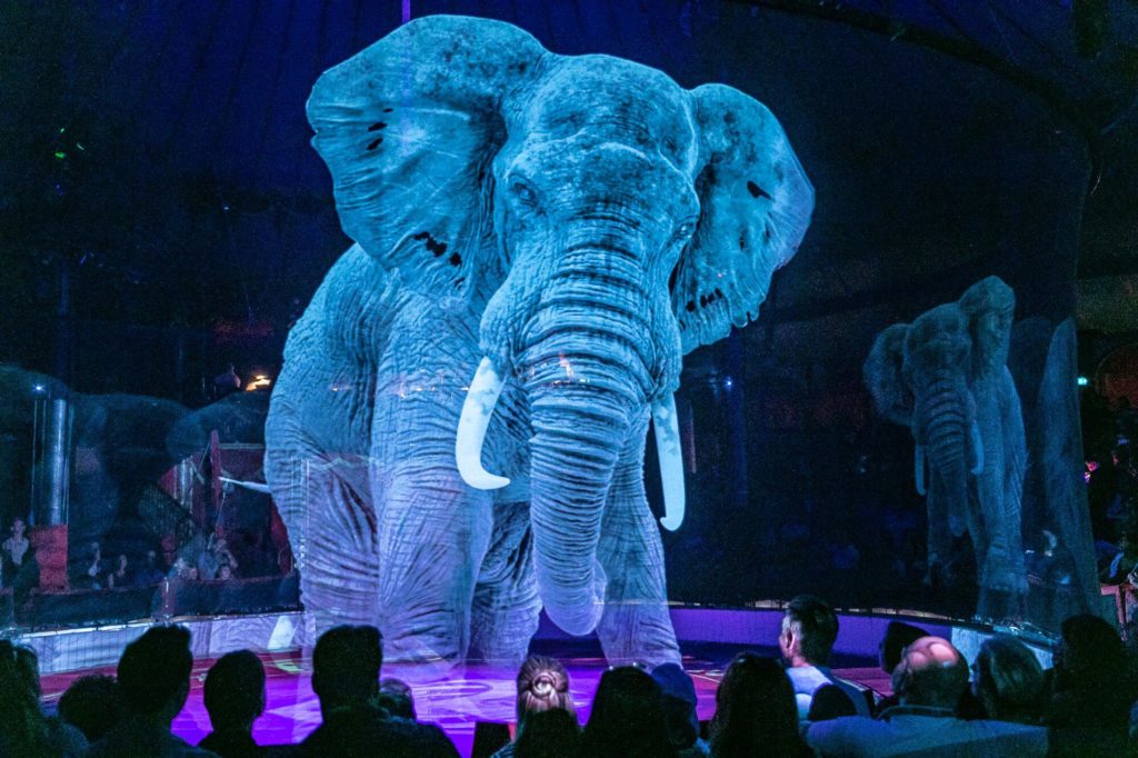Γερμανικό τσίρκο αντικαθιστά τα ζώα με ολογράμματα