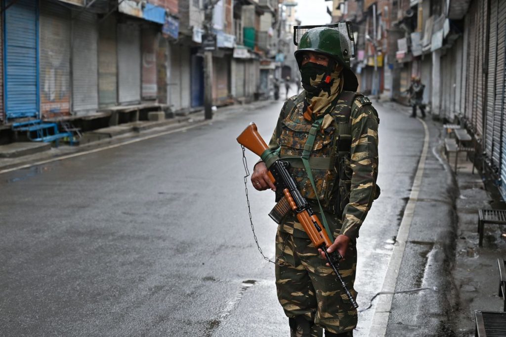 Η Ινδία δηλώνει ότι προσαρτά το Κασμίρ «για να το απελευθερώσει από την τρομοκρατία»