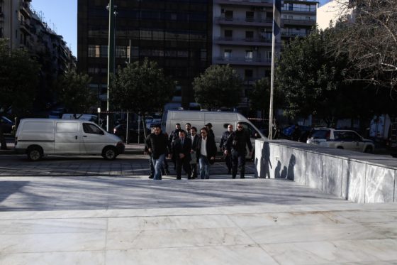 Τούρκικο δημοσίευμα για τους οκτώ στρατιωτικούς προκαλεί αψιμαχίες στην Αθήνα