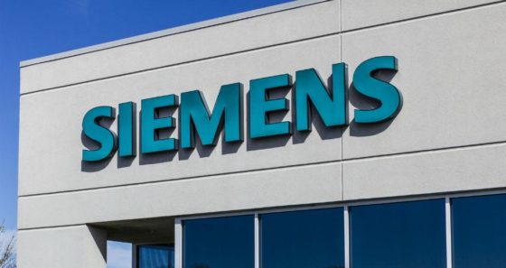 Γαλαζοπράσινη τιμητική στην καθαρογραμμένη δικαστική απόφαση για το σκάνδαλο Siemens