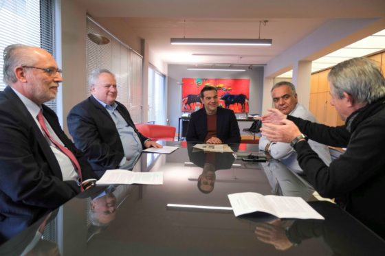 Συνάντηση Τσίπρα – Κοτζιά για την «ανάγκη διαλόγου και κοινής δράσης» απέναντι στην κυβέρνηση