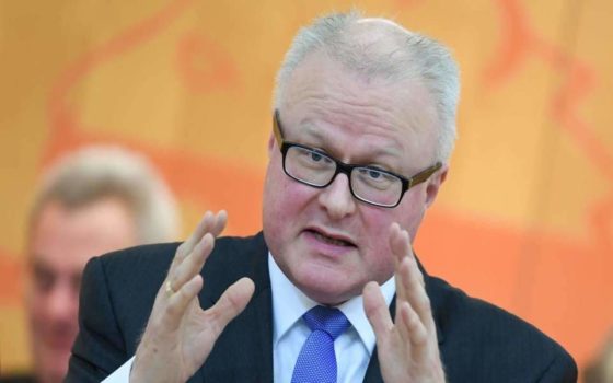 Γερμανία: Οι Αρχές επιβεβαιώνουν την αυτοκτονία του ΥΠΟΙΚ Έσσης λόγω της κρίσης του κορονοϊού