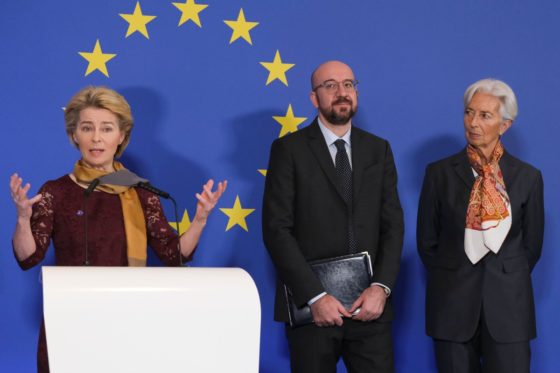 Η ΕΕ ξεκαθαρίζει ότι τα χρήματα που θα δαπανηθούν για τον κορονοϊό «θα δεσμεύσουν πολλές γενιές»