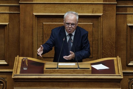 Ο Δραγασάκης «θυμήθηκε» το κοινωνικό συμβόλαιο της «Πρώτης φοράς Αριστερά»