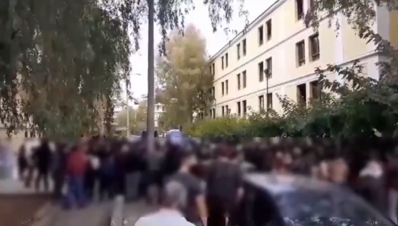 Συγκέντρωση αλληλεγγύης στην Ευελπίδων – Στον ανακριτή οι συλληφθέντες από το όργιο καταστολής στο Γαλάτσι