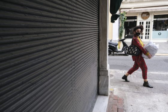 «Βουτιά στο κενό» δείχνει η ΕΛΣΤΑΤ για τον τζίρο των επιχειρήσεων το τρίτο τρίμηνο του 2020