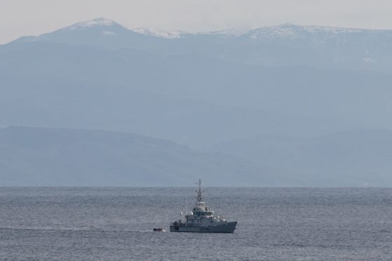 Έωλες απαντήσεις του επικεφαλής της Frontex, πετώντας το μπαλάκι σε Ευρώπη και Ελλάδα για τις παράνομες επαναπροωθήσεις