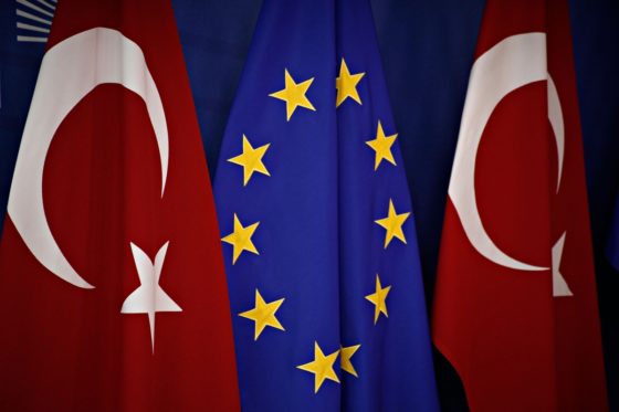H Τουρκία αποδέχτηκε την πρόσκληση για συνεδρίαση με την Ευρωπαϊκή Πολιτική Κοινότητα