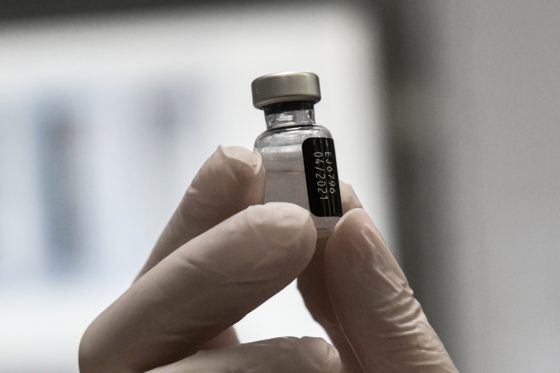 Καταρρέει το σχέδιο της ΕΕ για κεντρική προμήθεια και αναλογική διανομή εμβολίων