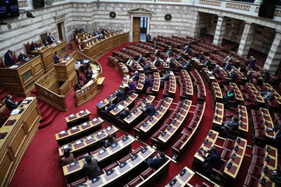 Απορρίφθηκαν με τις ψήφους ΝΔ – Ελληνικής Λύσης οι ενστάσεις αντισυνταγματικότητας στο νομοσχέδιο Κεραμέως