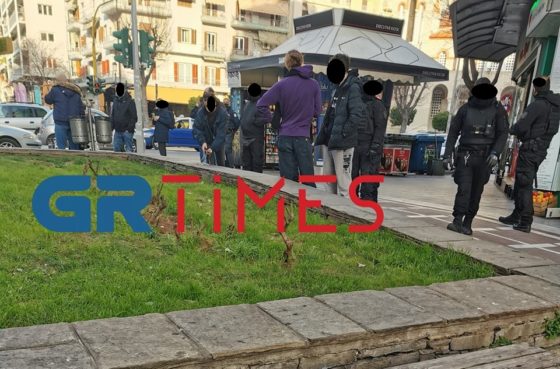 Δέκα προσαγωγές για πανό και συνθήματα αλληλεγγύης στον απεργό πείνας Δημήτρη Κουφοντίνα στη Θεσσαλονίκη