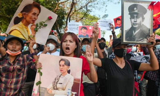 Εκατόμβες δολοφονημένων διαδηλωτών στη Μιανμάρ
