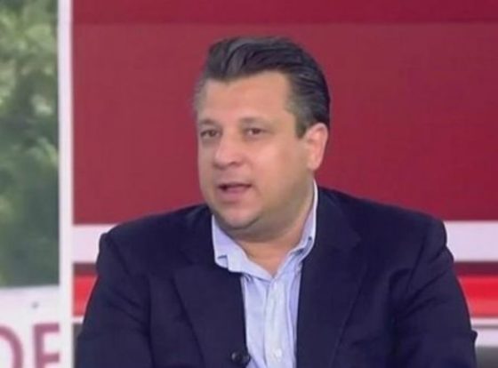 «Χωρίς νόημα τα SMS πια» σύμφωνα με τον Δερμιτζάκη