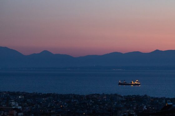 Σώοι οι επιβαίνοντες στο πλοίο που βυθίστηκε στη Μήλο