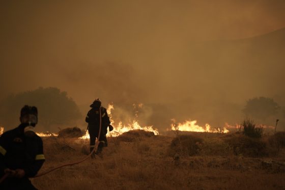 Εκκενώνεται το Παίδων Πεντέλης λόγω της πυρκαγιάς – Απομακρύνονται 17 παιδιά