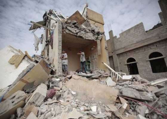 Δεκάδες νεκροί και τραυματίες από επίθεση των ανταρτών Χούθι στην Υεμένη