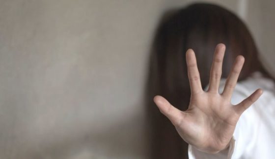 Καταγγέλλουν 16χρονο για βιασμό συμμαθητριών του – «Όποια δε θέλει την πηγαίνω στην τουαλέτα και την κανονίζω»
