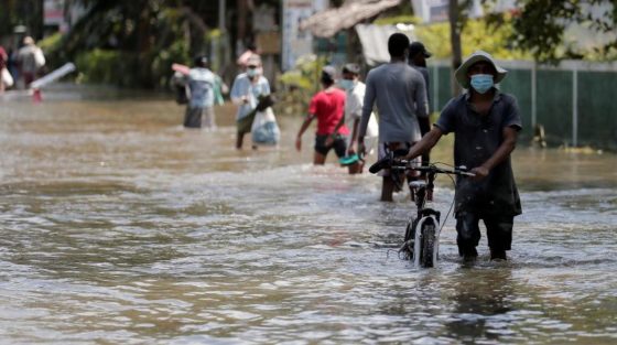 Ινδία: Δεκάδες νεκροί και αγνοούμενοι από ισχυρές βροχοπτώσεις και πλημμύρες