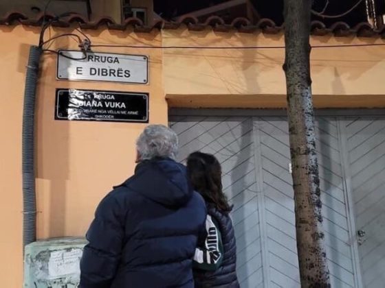 Τίρανα: Φεμινίστριες μετονόμασαν 20 δρόμους με ονόματα δολοφονημένων γυναικών