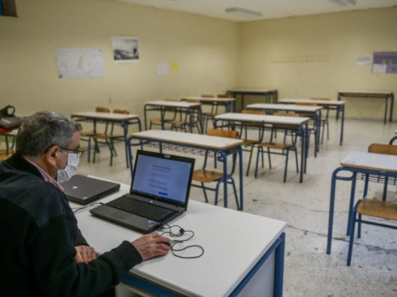 Να παραιτηθεί ο γγ του υπουργείου Παιδείας ζητά ο ΣΥΡΙΖΑ μετά τα τηλεφωνήματά σε εκπαιδευτικούς που παραδέχτηκε στο ΤΡΡ