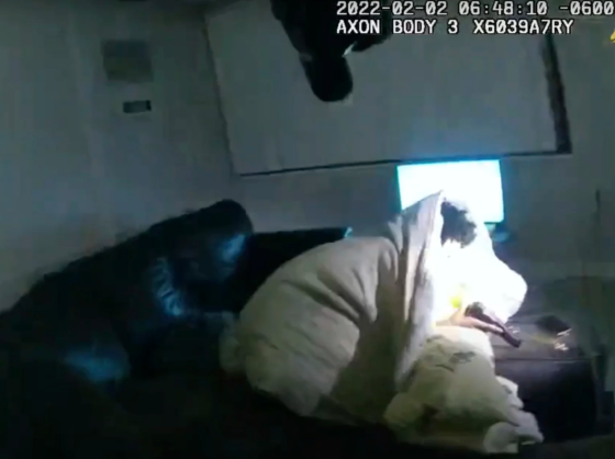 Εν ψυχρώ αστυνομική δολοφονία Αφροαμερικανού στο σπίτι του στη Μινεάπολις