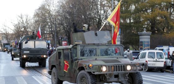 Η Λετονία επιτρέπει επίσημα σε εθελοντές να πολεμήσουν με τους Ουκρανούς