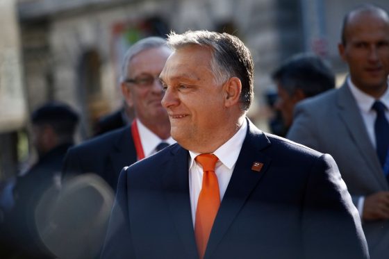Ουγγαρία: Αμφίρροπη μάχη στις κάλπες με φόντο το μέλλον του Όρμπαν