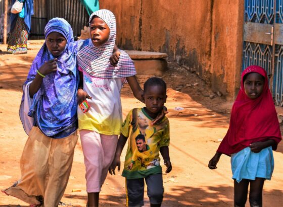 Συλλογή σχολικών ειδών: Τα παιδιά του Νίγηρα μας χρειάζονται – Η πλειοψηφία δεν έχει δει σχολική αίθουσα