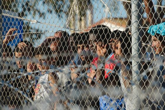 Kακοκαιρία Daniel-Θεσσαλία: Δεν επιστρατεύουν τα ξενοδοχεία – Κάνουν «μπαλάκι» με μετακινήσεις πρόσφυγες και πλημμυροπαθείς