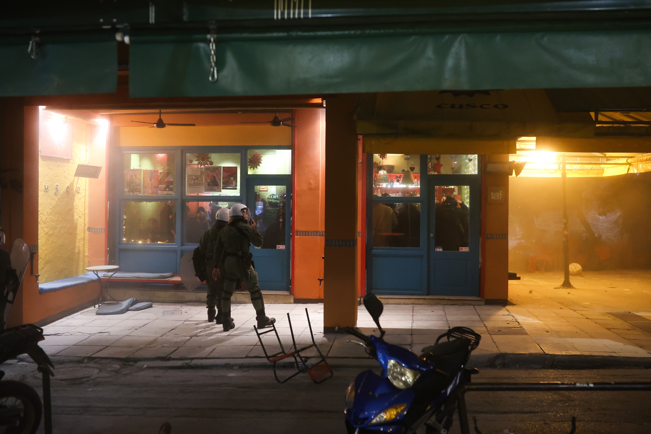 Πορεία διαμαρτυρίας για τον πυροβολισμό στο κεφάλι 16χρονου από αστυνομικό στη Θεσσαλονίκη. Αθήνα, 5 Δεκεμβρίου, 2022
Credit: Aris Oikonomou