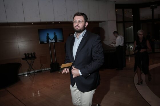 Ζαχαριάδης: «Ο Δήμος Αθηναίων δεν είναι πια στο κυριακάτικο μενού της Οικογένειας – Ας το καταλάβουν»