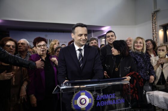 Ορκίστηκε νέος δήμαρχος Αθηναίων ο Χάρης Δούκας