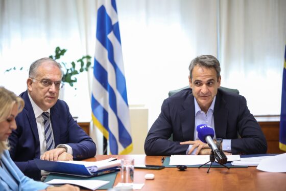 Παράταση των… έκτακτων μέτρων για την ακρίβεια ανακοίνωσαν Μητσοτάκης και Θεοδωρικάκος – Αμείωτος μένει ο πληθωρισμός, συνεχίζονται οι ανατιμήσεις