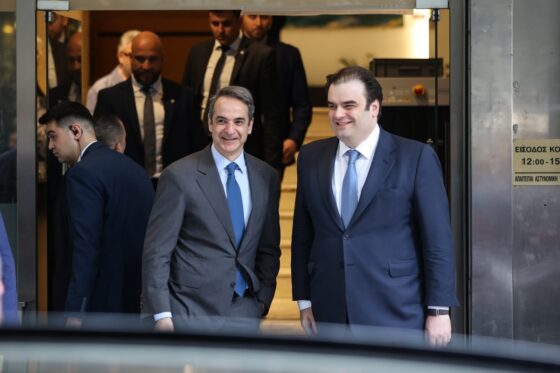 “Mitsotakis’ handouts” pattern: Greece’s unregulated markets, bombastic communication, and superficial fixes
