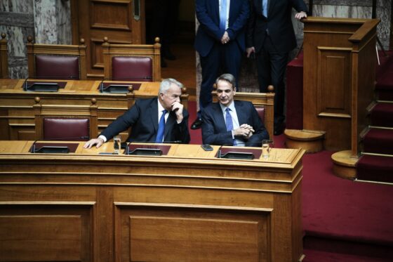 Πρωθυπουργός τρέχει ανήξερος στα λιβάδια του ΟΠΕΚΕΠΕ