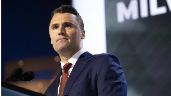 Όταν το Θέαμα Δολοφονεί τους Δημιουργούς του: Η περίπτωση του Τσάρλι Κερκ