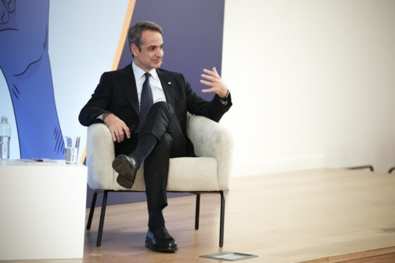 Μητσοτάκης: «Ο διάλογος με τους αγρότες θα ήταν καλό να γίνει με τους δρόμους ανοιχτούς» – «Μεταρρύθμιση με πολιτικό κόστος» στον ΟΠΕΚΕΠΕ χωρίς αναφορά στο σκάνδαλο