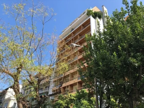 ΣτΕ: Πρόστιμο 10.000 ευρώ για τη μη κατεδάφιση των τριών ορόφων του ξενοδοχείου Coco-Mat