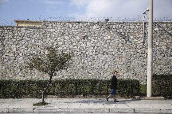 Επιστολή Γιωτόπουλου για συνθήκες κράτησης στον Κορυδαλλό: Πλάκα σοβά µε τσιµέντο έπεσε στο κελί του – «Αν έπλενα τα πιάτα, δεν θα ήµουν ζωντανός»