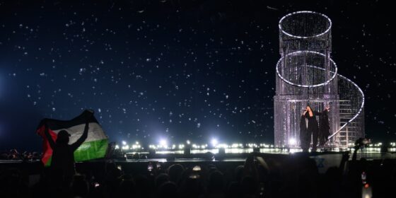 Eurovision: Ξεκινά ένας ακόμα «μη πολιτικός» διαγωνισμός με φόντο το ξέπλυμα του Ισραήλ για τη γενοκτονία στην Παλαιστίνη