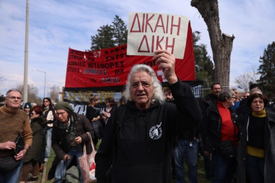 Ο Γιάννης Μάγγος καταγγέλλει λαθροχειρία από συνήγορο υπεράσπισης των βασανιστών του γιού του Βασίλειου