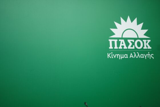 ΠΑΣΟΚ για άρνηση Τζαβέλλα να πάει στην Επιτροπή Θεσμών της Βουλής: «Ενδεικτική της αδυναμίας του να αιτιολογήσει την απόφαση του»
